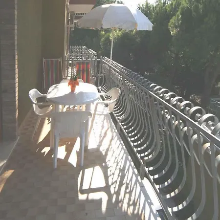 Apartments In Lignano Sabbiadoro 42742 アパート リニャーノ・サッビアドーロ